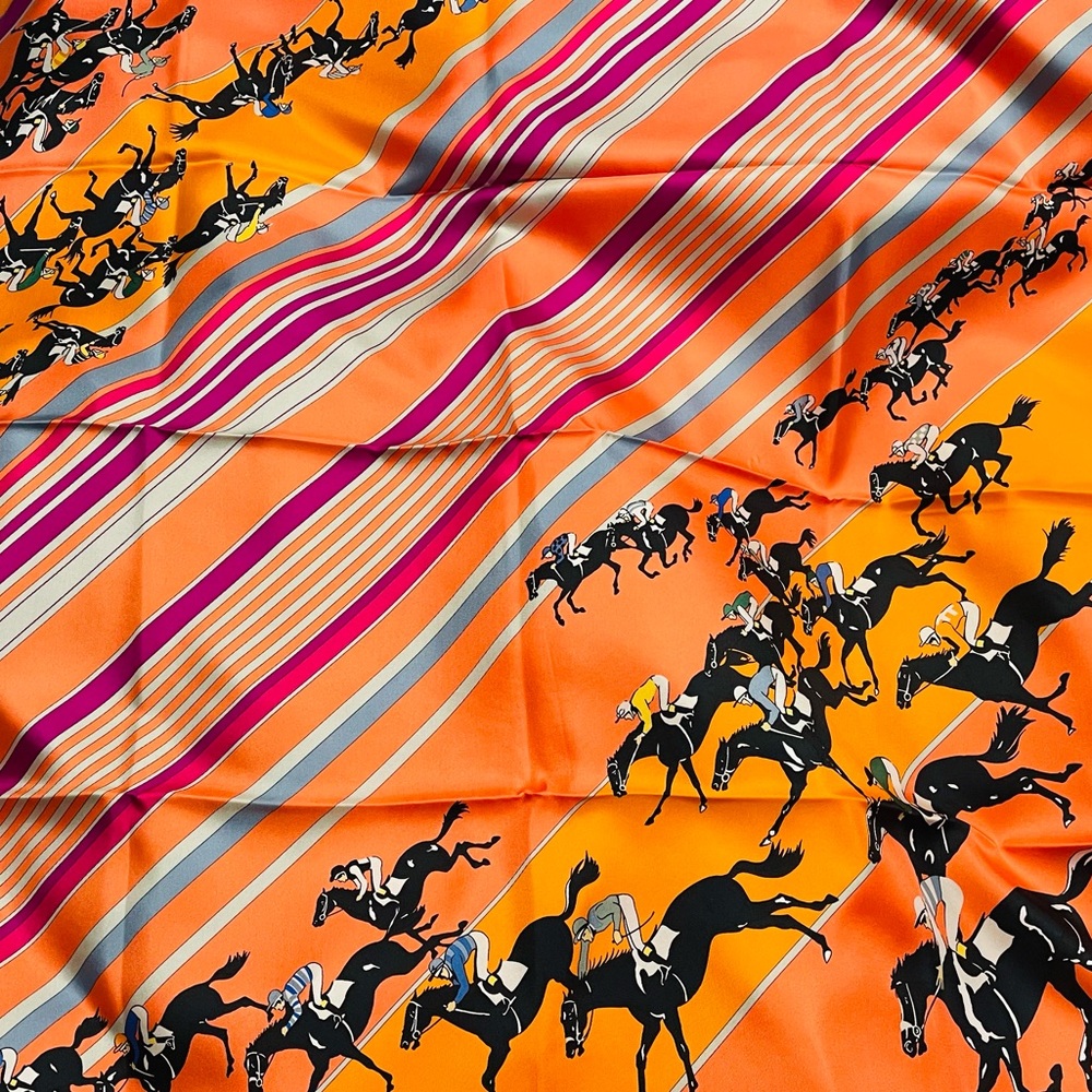 💯 Hermès signature square silk scarf